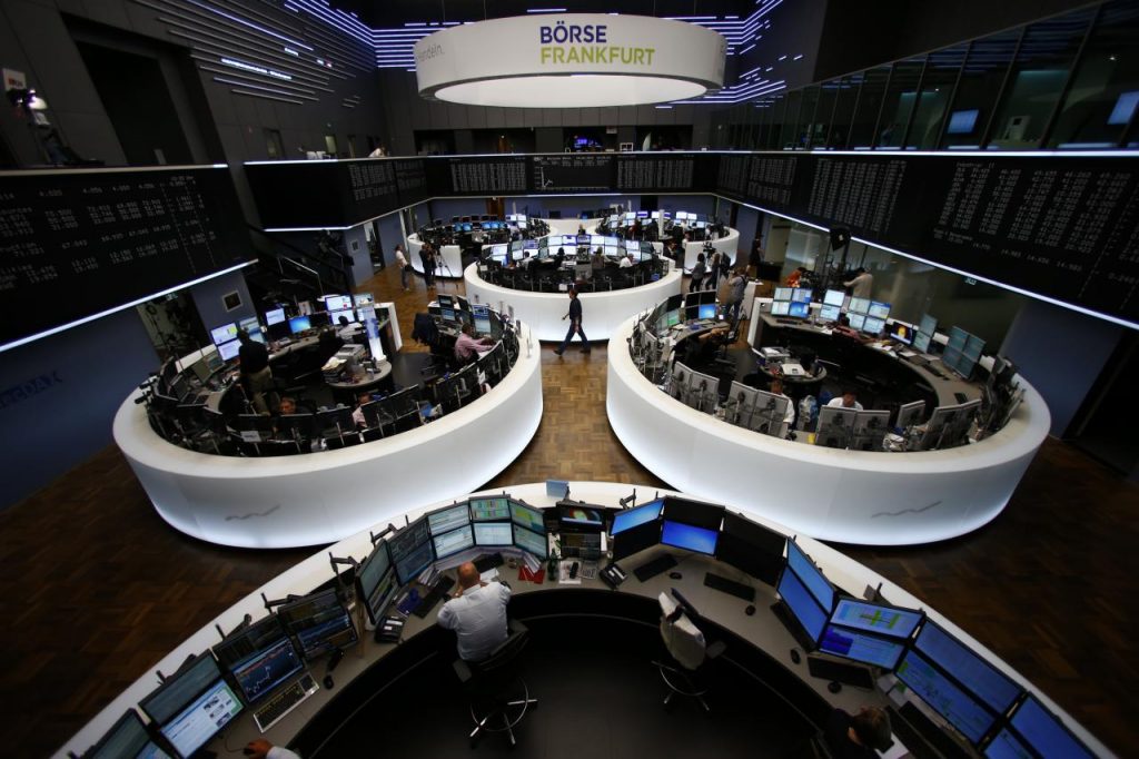 European shares rise cautiously before Fed meeting