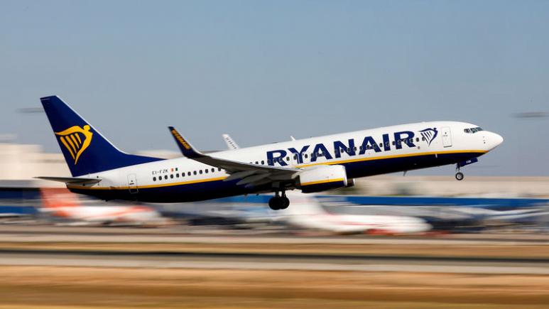 Ryanair sees risk to 2020 growth if 737 MAX grounded beyond November