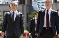 Ghosn's lawyers accuse Japan officials, Nissan execs of collusion